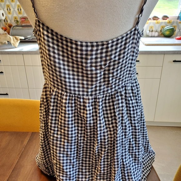 $3 for 30$ Gingham Mini Dress - Picture 2 of 2